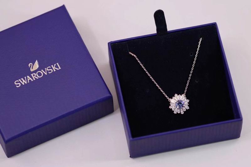 Swarovski Necklace 03lyr162 (1)